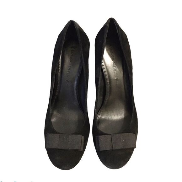 BANANA REPUBLIC Suede Pumps Heels Round Toe Black 9.5 - Picture 4 of 8